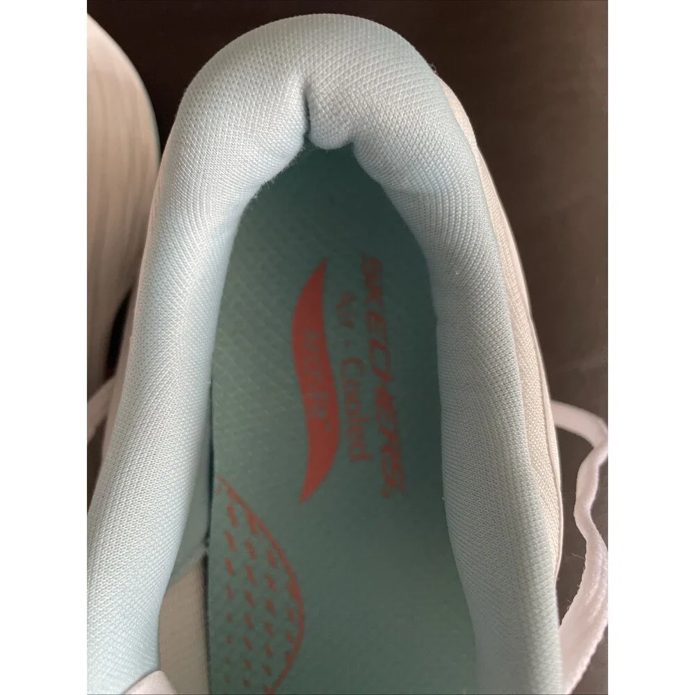 Skechers go run